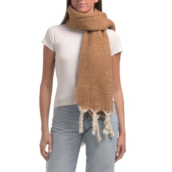 LULLA COLLECTION Camel Two Tone Chunky Tassel Scarf - Picture 1 of 2